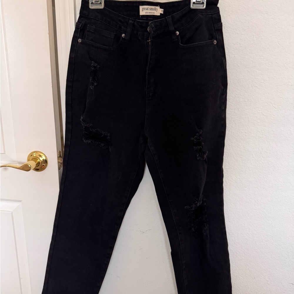 Black Straight Leg Jeans with Classic Style